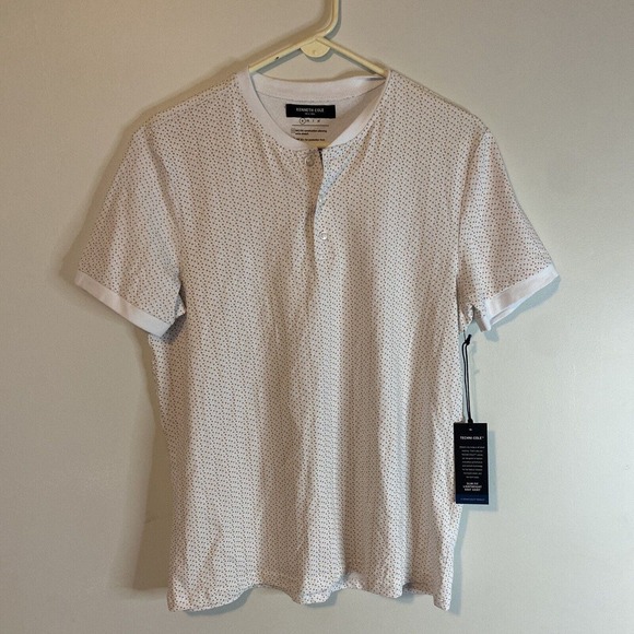 Kenneth Cole Men's Slim Fit Techni-Cole Stretch 3 Button T Shirt Small NWT - Picture 2 of 7
